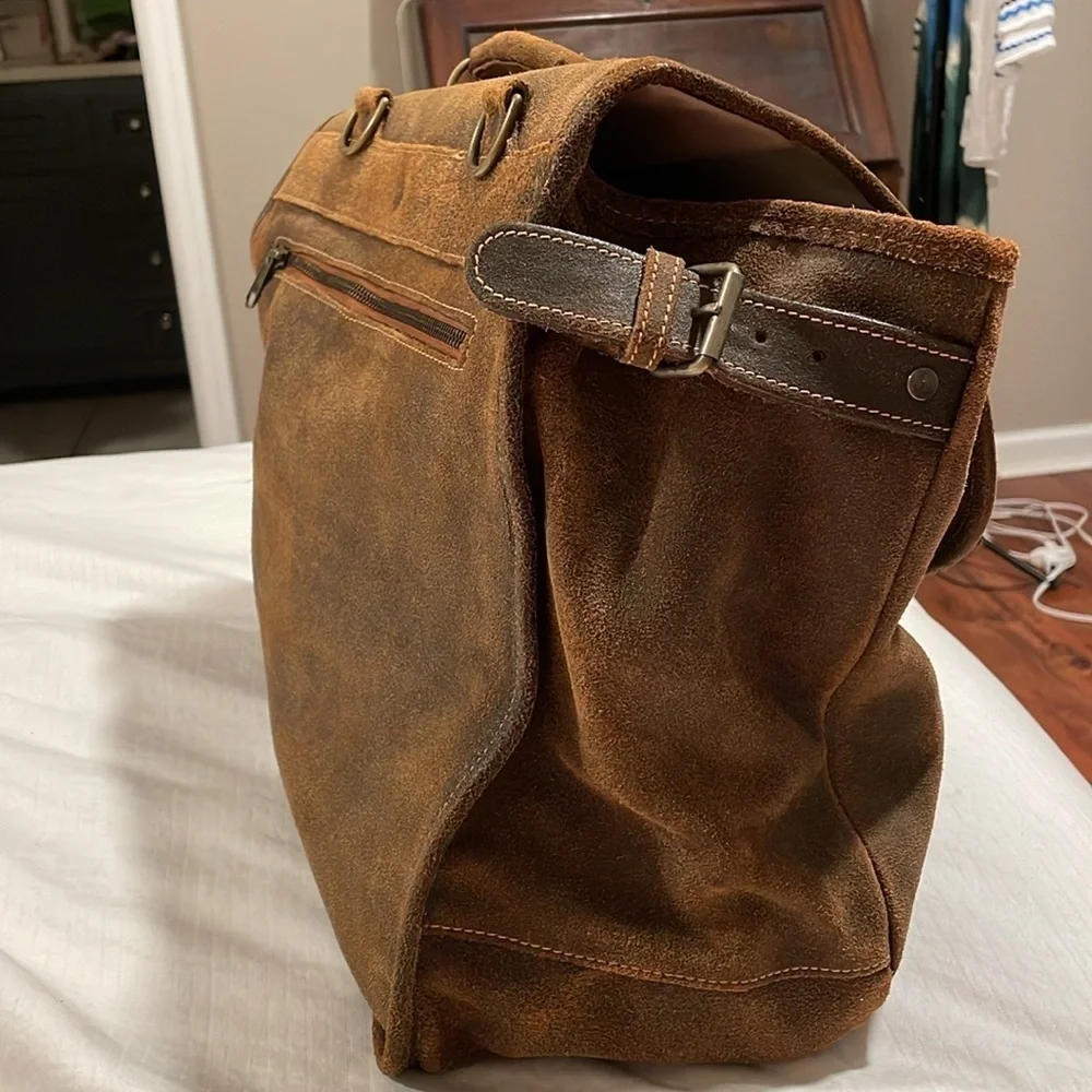 The Territory Ahead laptop/messenger/book bag or a masculine murse. B8